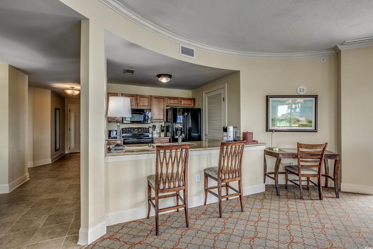 8121 Amalfi Pl. Photo 6