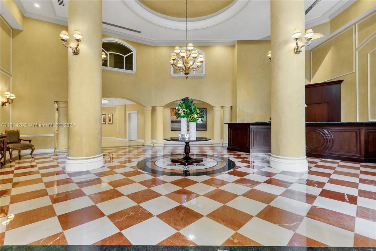 19900 E Country Club Dr, Unit 1214, Aventura, FL 33180 Photo