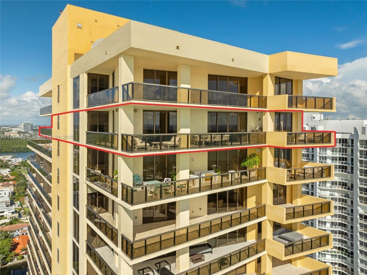 16275 Collins Ave, Unit UPH1, Sunny Isles Beach, FL 33160 Photo