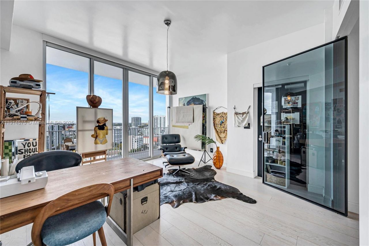 2020 N Bayshore Dr, Unit 1906, Miami, FL 33137 Photo