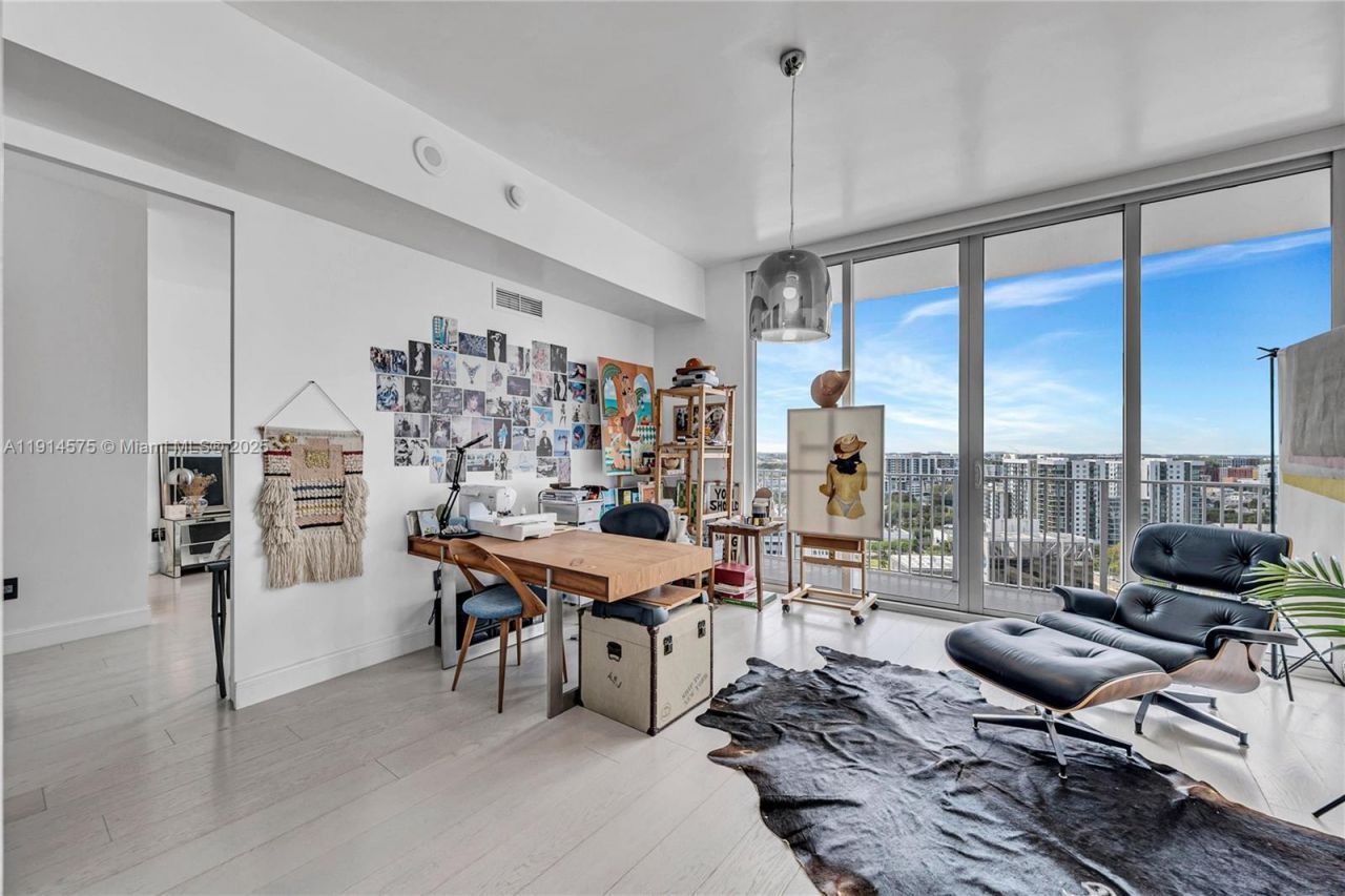 2020 N Bayshore Dr, Unit 1906, Miami, FL 33137 Photo