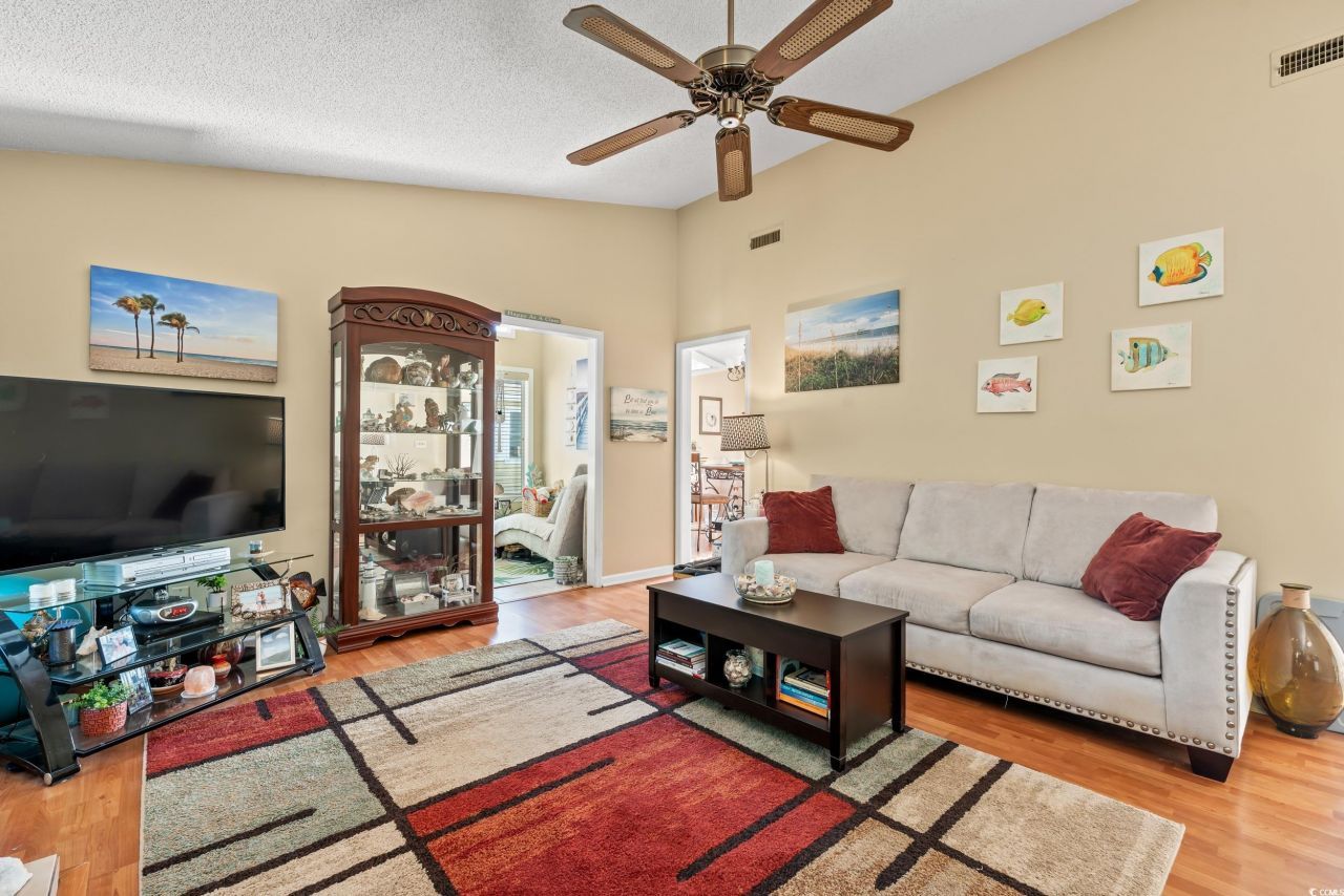 308 Killarney Dr. Photo 5