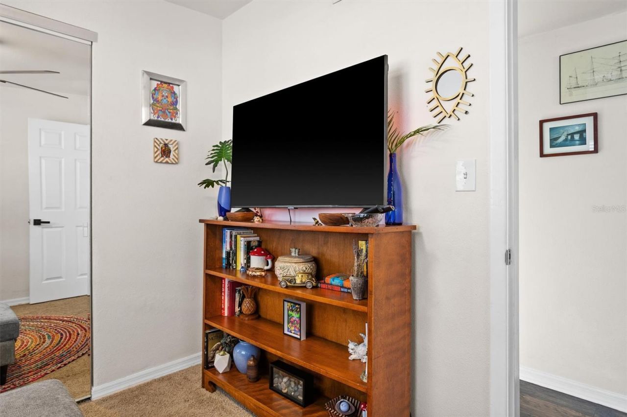 1018 55th Avenue N, Saint Petersburg, FL 33703 Photo