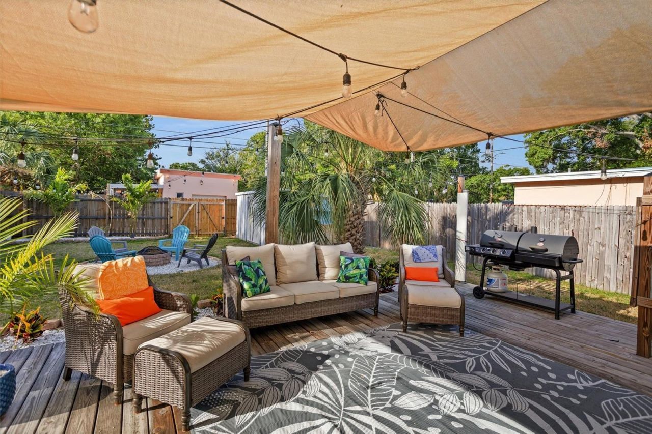 1018 55th Avenue N, Saint Petersburg, FL 33703 Photo