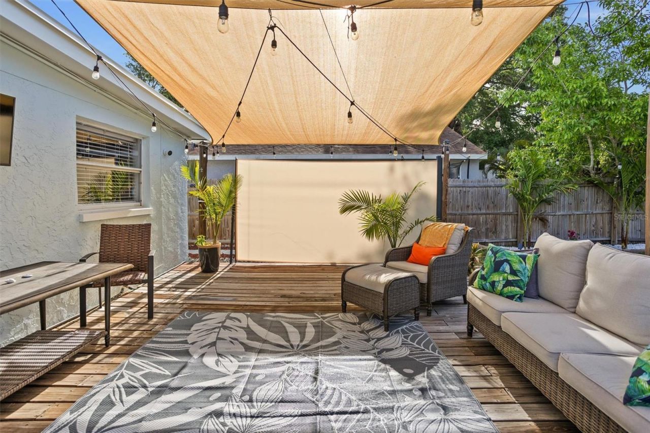 1018 55th Avenue N, Saint Petersburg, FL 33703 Photo