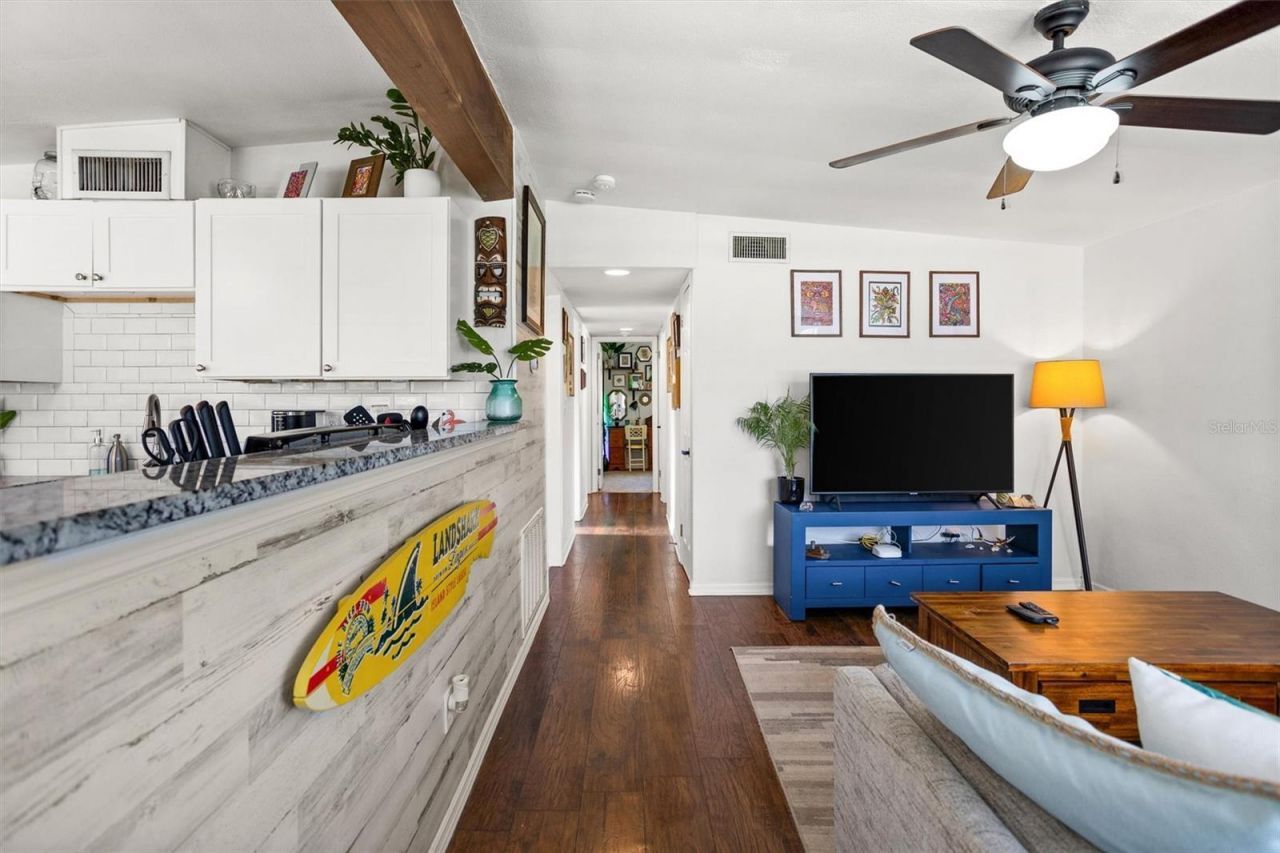 1018 55th Avenue N, Saint Petersburg, FL 33703 Photo