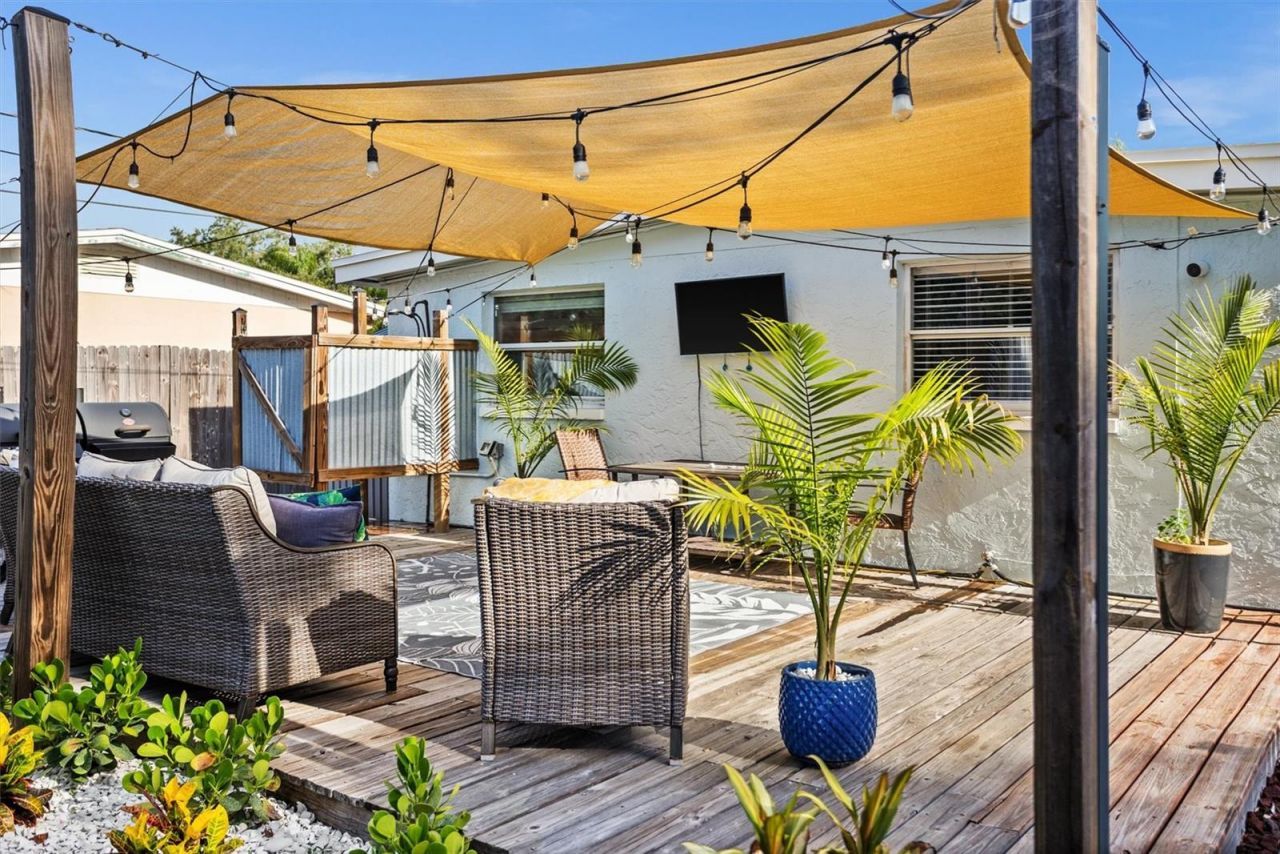 1018 55th Avenue N, Saint Petersburg, FL 33703 Photo