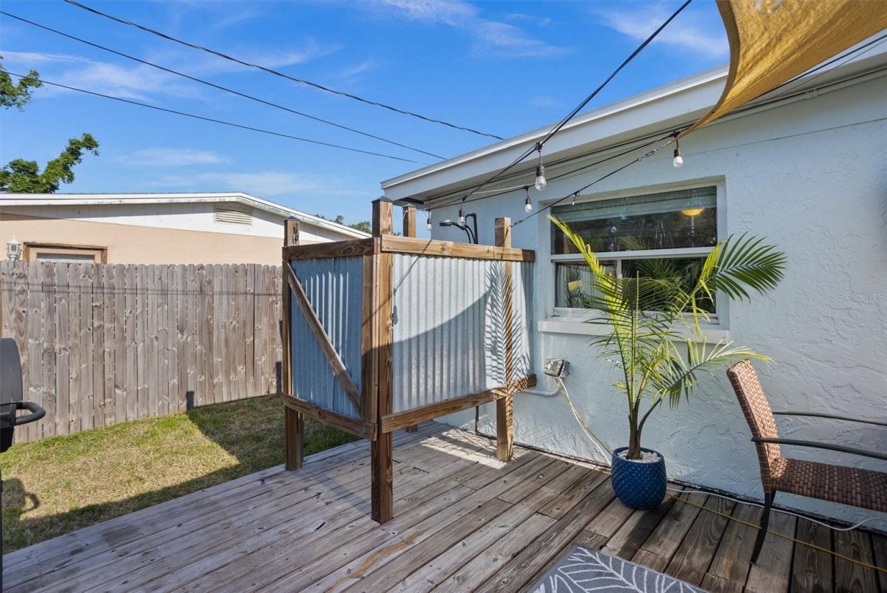 1018 55th Avenue N, Saint Petersburg, FL 33703 Photo