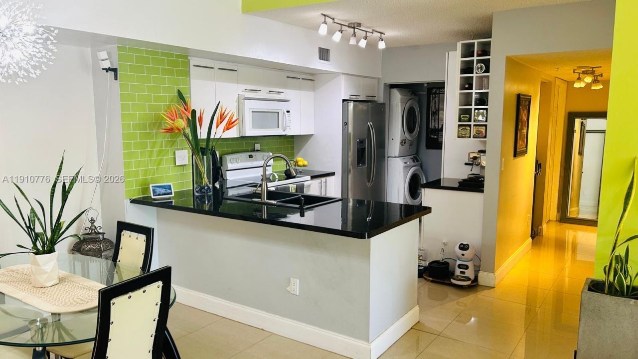 2600 S University Dr, Unit 229, Davie, FL 33328 Photo