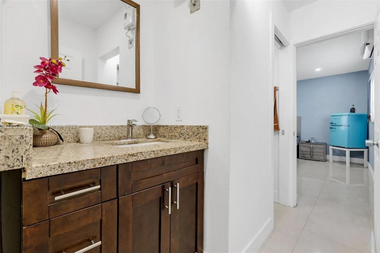 1820 N 27th Ave, Hollywood, FL 33020 Photo