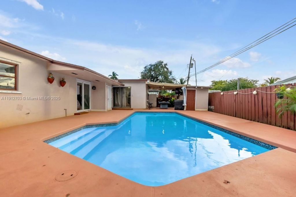 1820 N 27th Ave, Hollywood, FL 33020 Photo