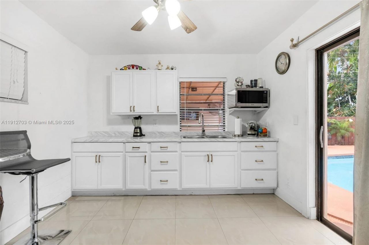 1820 N 27th Ave, Hollywood, FL 33020 Photo