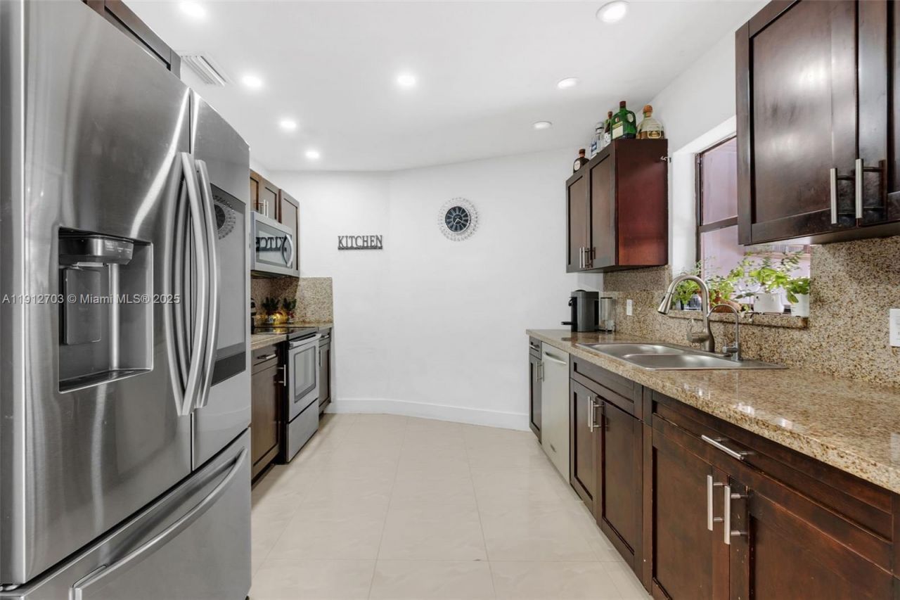 1820 N 27th Ave, Hollywood, FL 33020 Photo