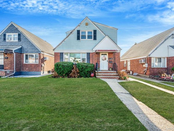 34 Meyer Avenue, Valley Stream, NY 11580