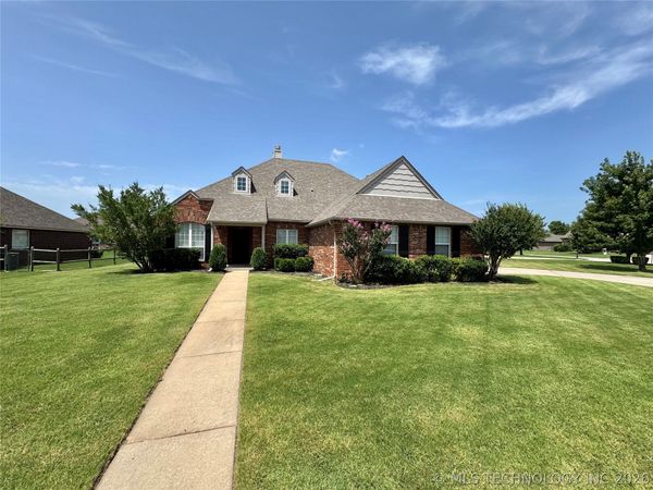 2000 W Vail Street, Broken Arrow, OK 74012