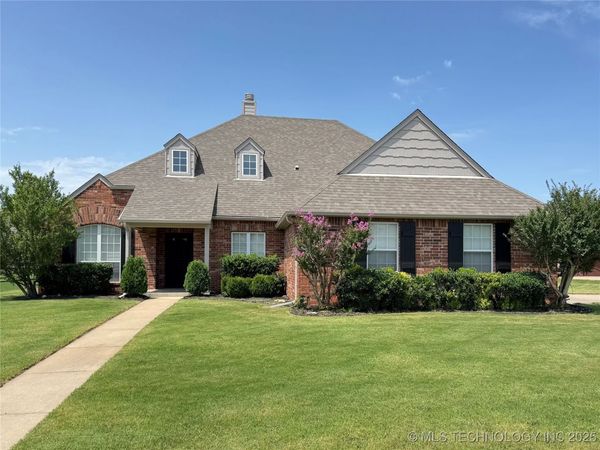 2000 W Vail Street, Broken Arrow, OK 74012