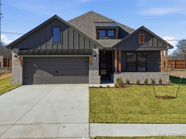 4904 N Walnut Avenue, Broken Arrow, OK 74014