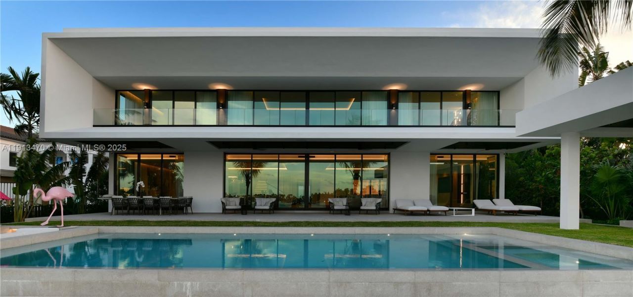 375 N Hibiscus Dr, Miami Beach, FL 33139 Photo