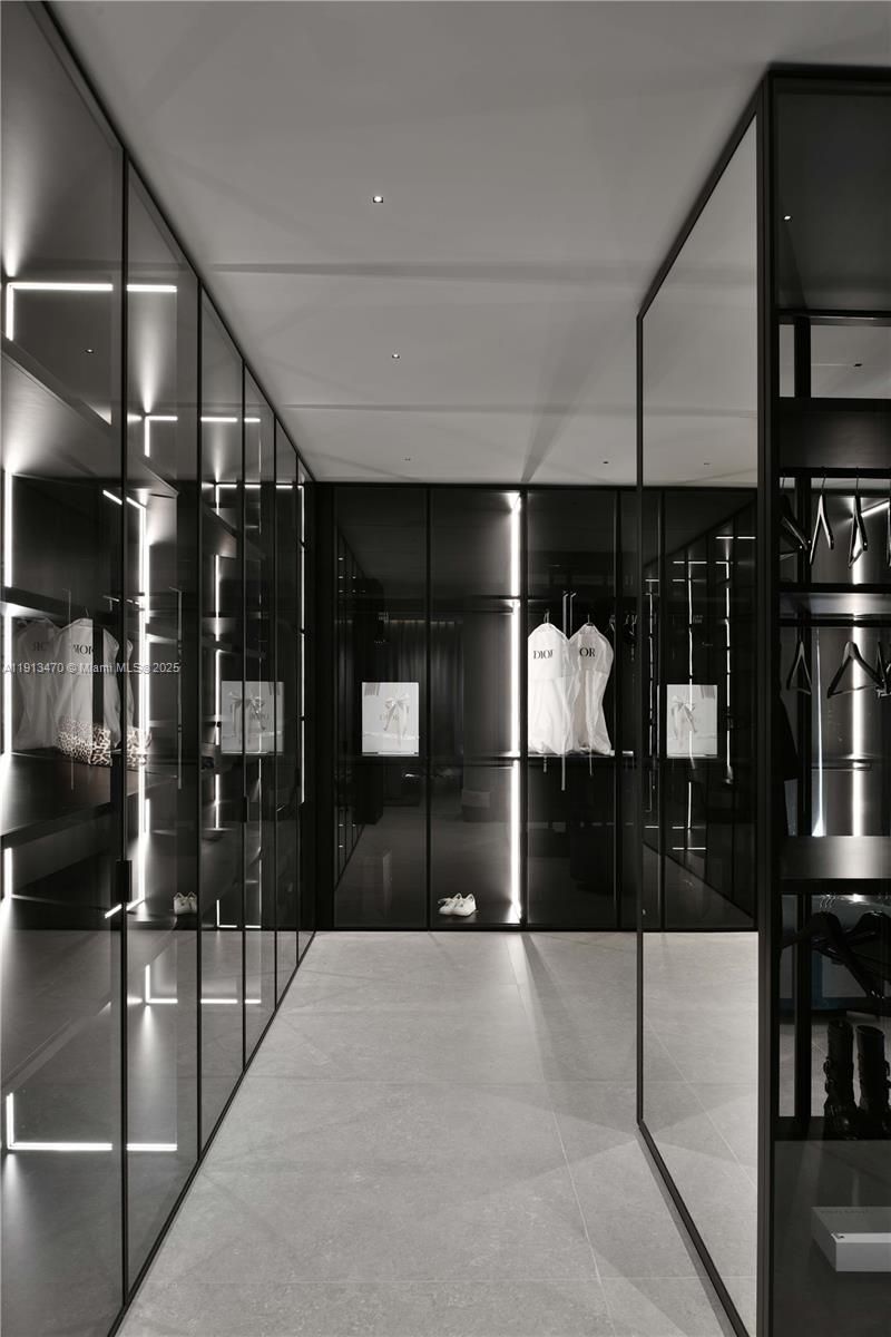 375 N Hibiscus Dr, Miami Beach, FL 33139 Photo