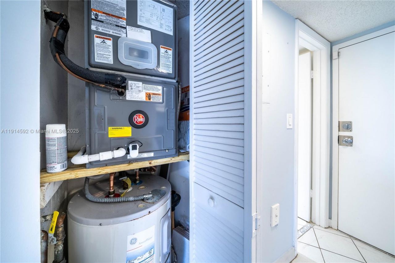 2600 Collins Ave, Unit 308, Miami Beach, FL 33140 Photo