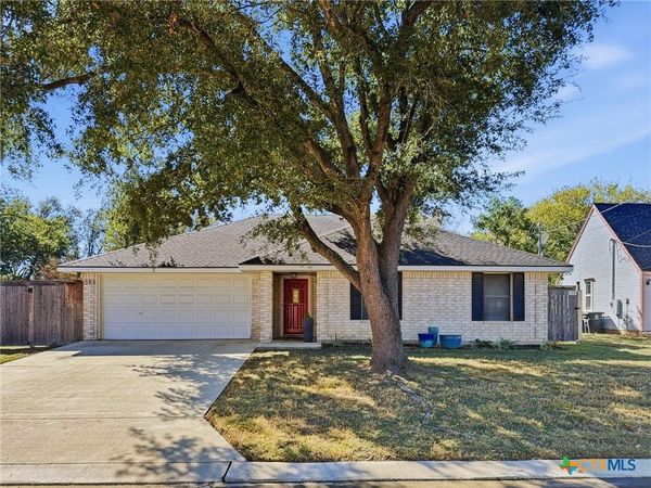 569 Kellys Way , New Braunfels, TX 78130