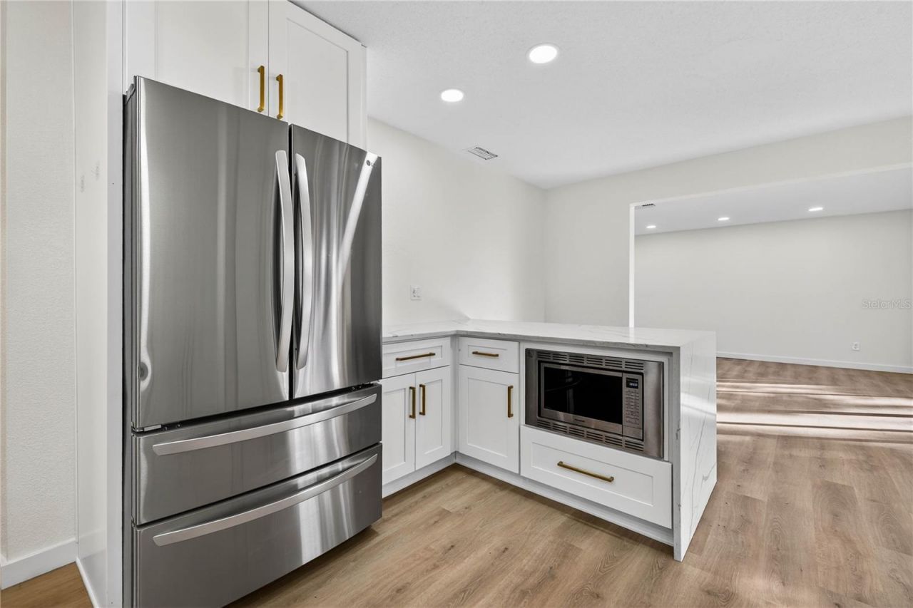 5833 25th Street S, Saint Petersburg, FL 33712 Photo