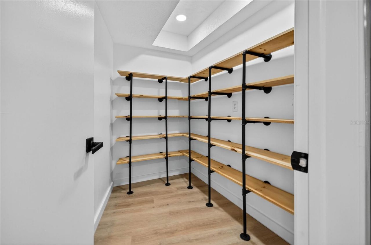 5833 25th Street S, Saint Petersburg, FL 33712 Photo