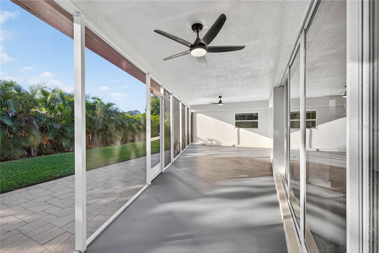 5833 25th Street S, Saint Petersburg, FL 33712 Photo