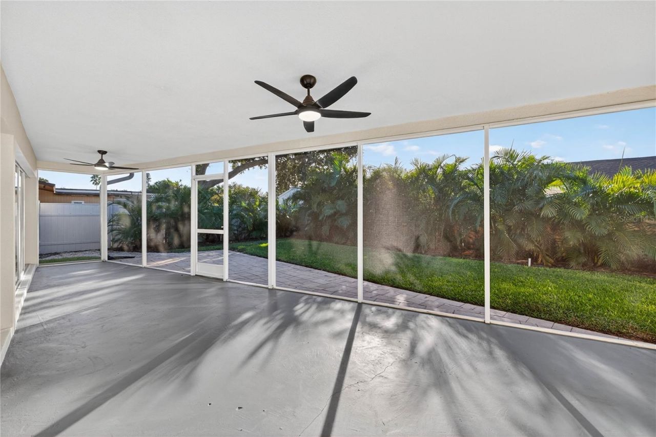 5833 25th Street S, Saint Petersburg, FL 33712 Photo