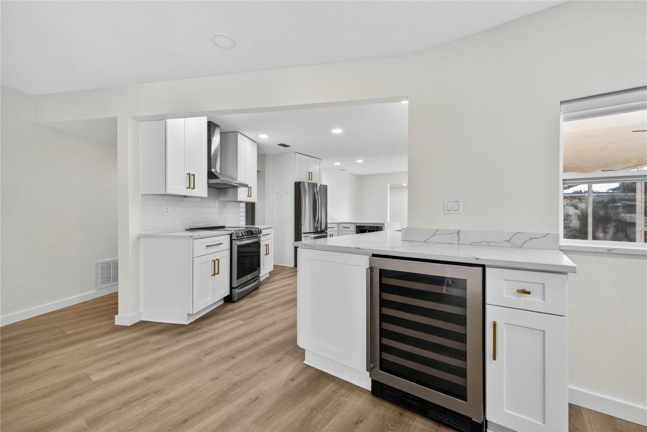 5833 25th Street S, Saint Petersburg, FL 33712 Photo