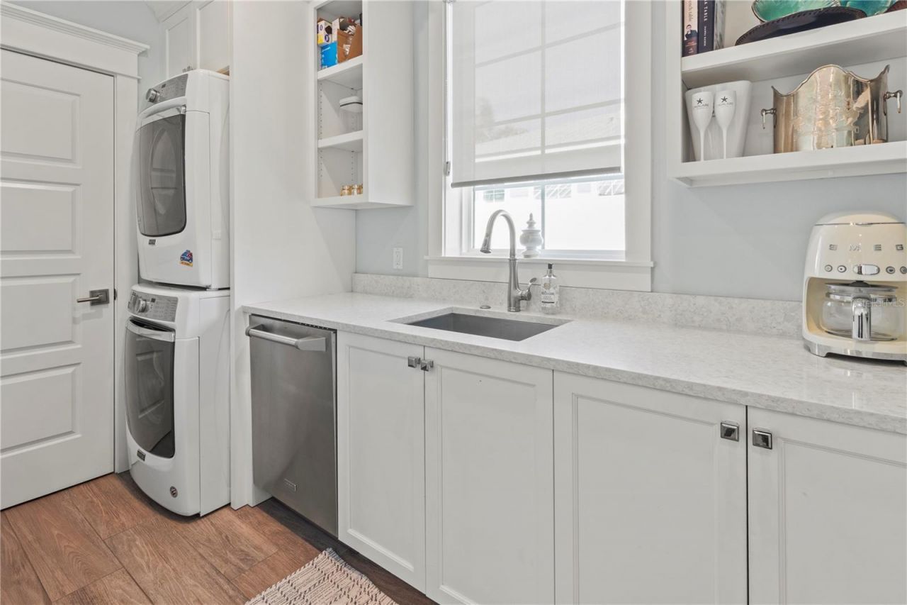 519 Villa Rosa Way, Anna Maria, FL 34216 Photo