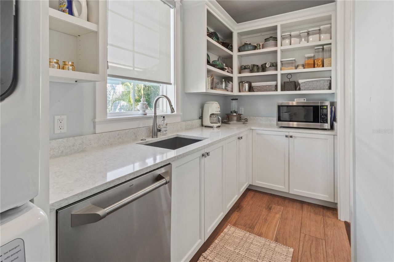519 Villa Rosa Way, Anna Maria, FL 34216 Photo