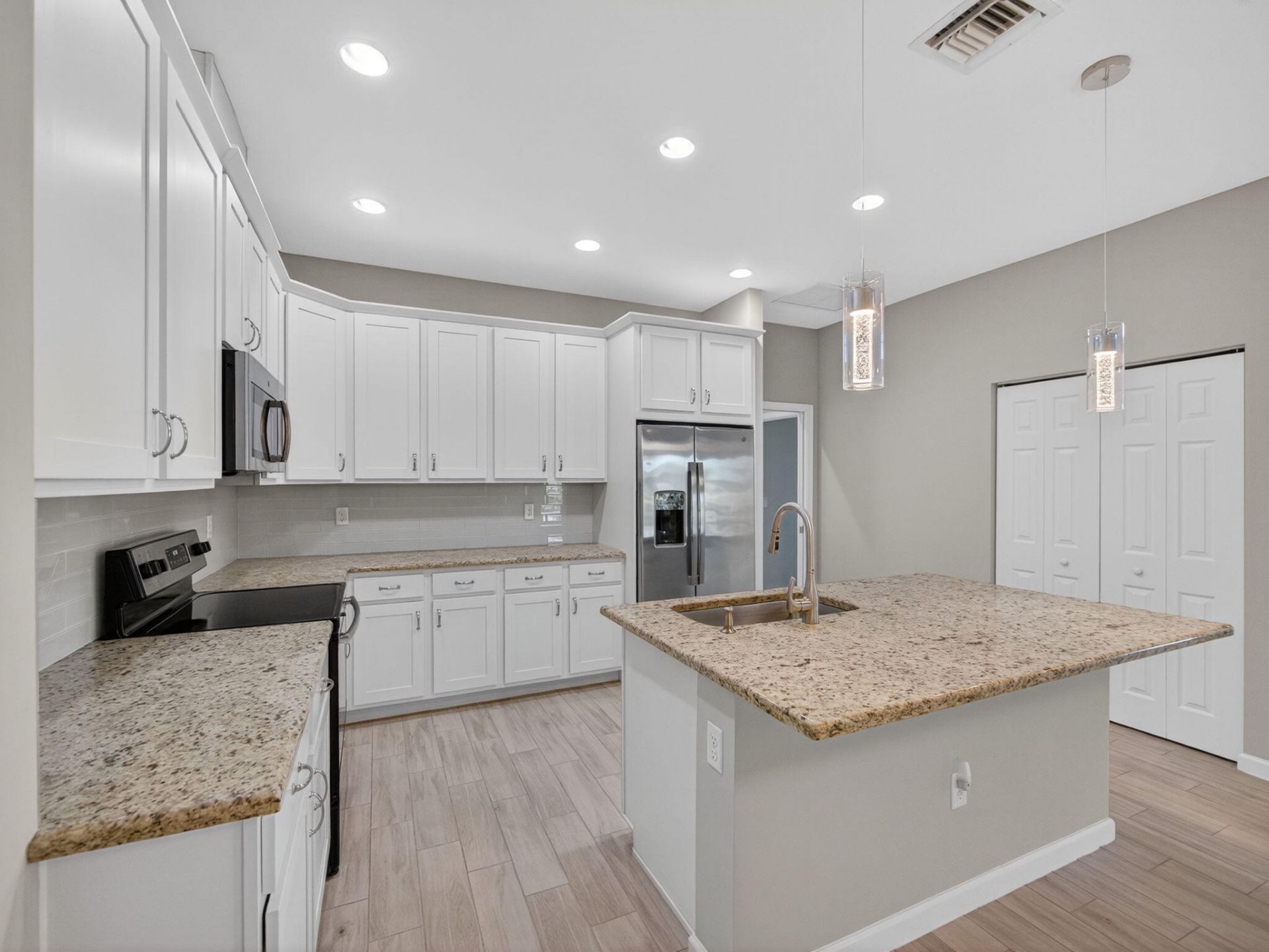 12873 SW Lake Fern Circle, Port Saint Lucie, FL 34987 Photo