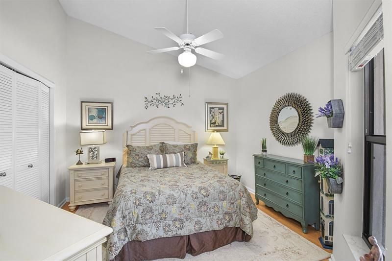 6040 SE Martinique Dr, Unit 201, Stuart, FL 34997 Photo