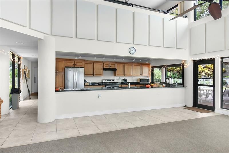 6040 SE Martinique Dr, Unit 201, Stuart, FL 34997 Photo