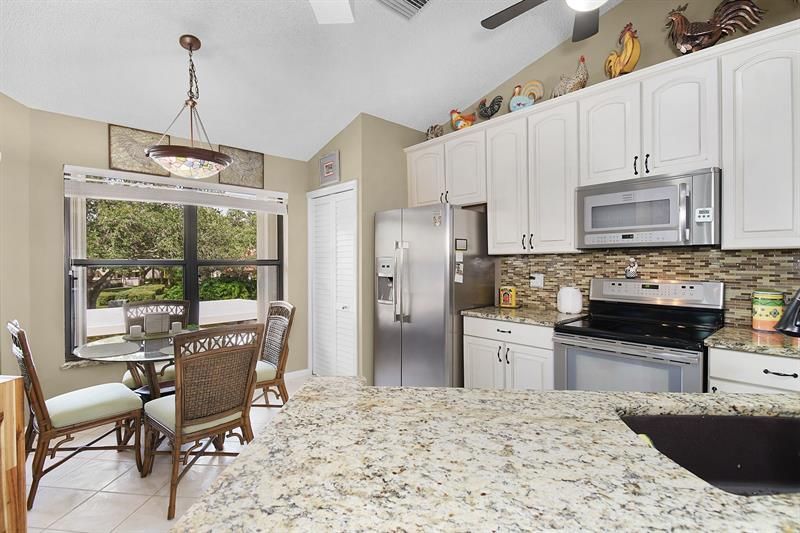 6040 SE Martinique Dr, Unit 201, Stuart, FL 34997 Photo