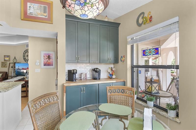 6040 SE Martinique Dr, Unit 201, Stuart, FL 34997 Photo