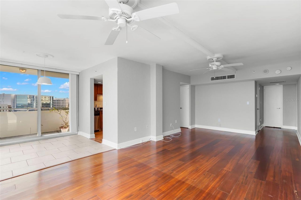 470 3rd Street S, Unit 921, Saint Petersburg, FL 33701 Photo