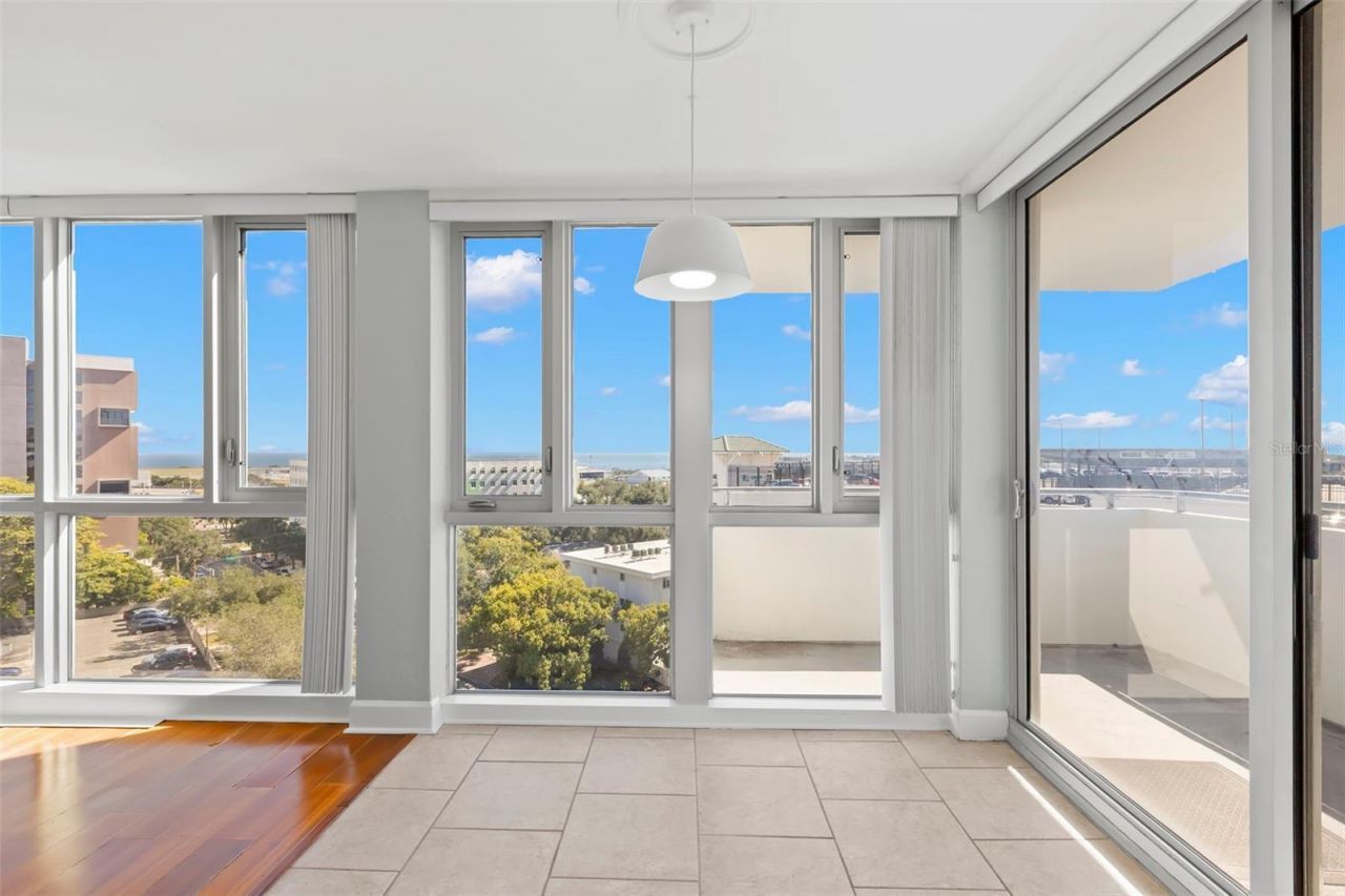 470 3rd Street S, Unit 921, Saint Petersburg, FL 33701 Photo