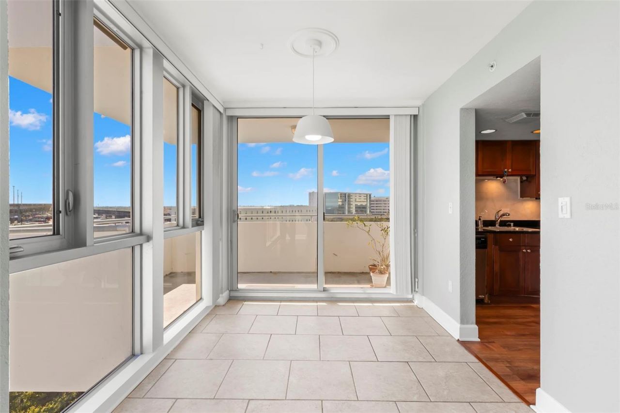 470 3rd Street S, Unit 921, Saint Petersburg, FL 33701 Photo