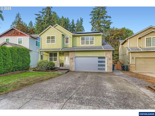 7238 NE Shaleen St, Hillsboro, OR 97124