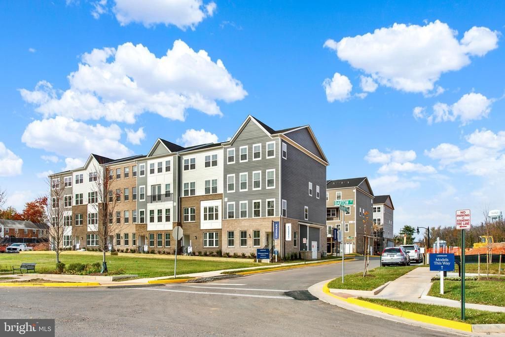 9664 Swallowtail Lane, Manassas, VA 20110 Main Photo