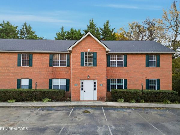 4201 Iona Way, Knoxville, TN 37912