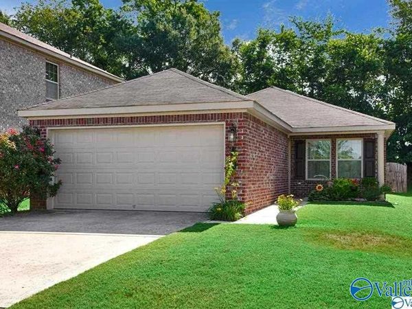 225 Bermuda Lakes Drive, Meridianville, AL 35759