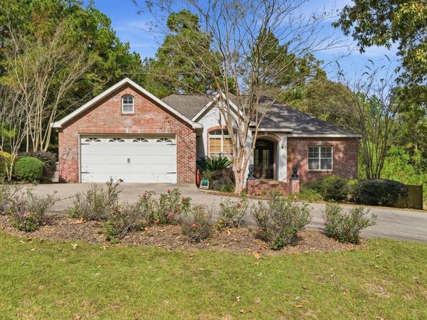 5 Cimarron Dr., Hattiesburg, MS 39402