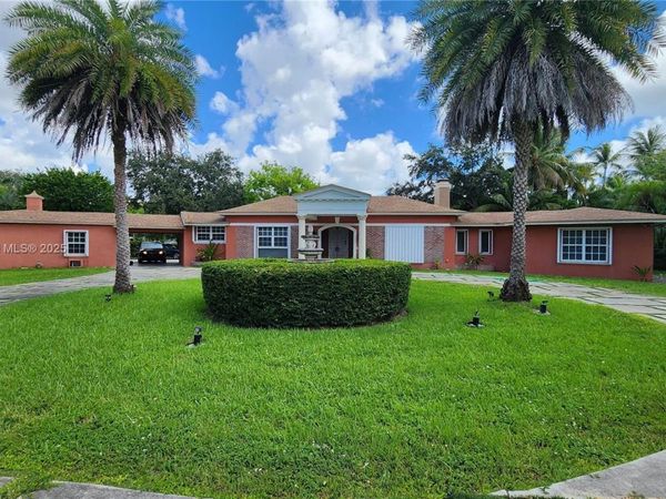 7945 Sunset Dr, Miami, FL 33143