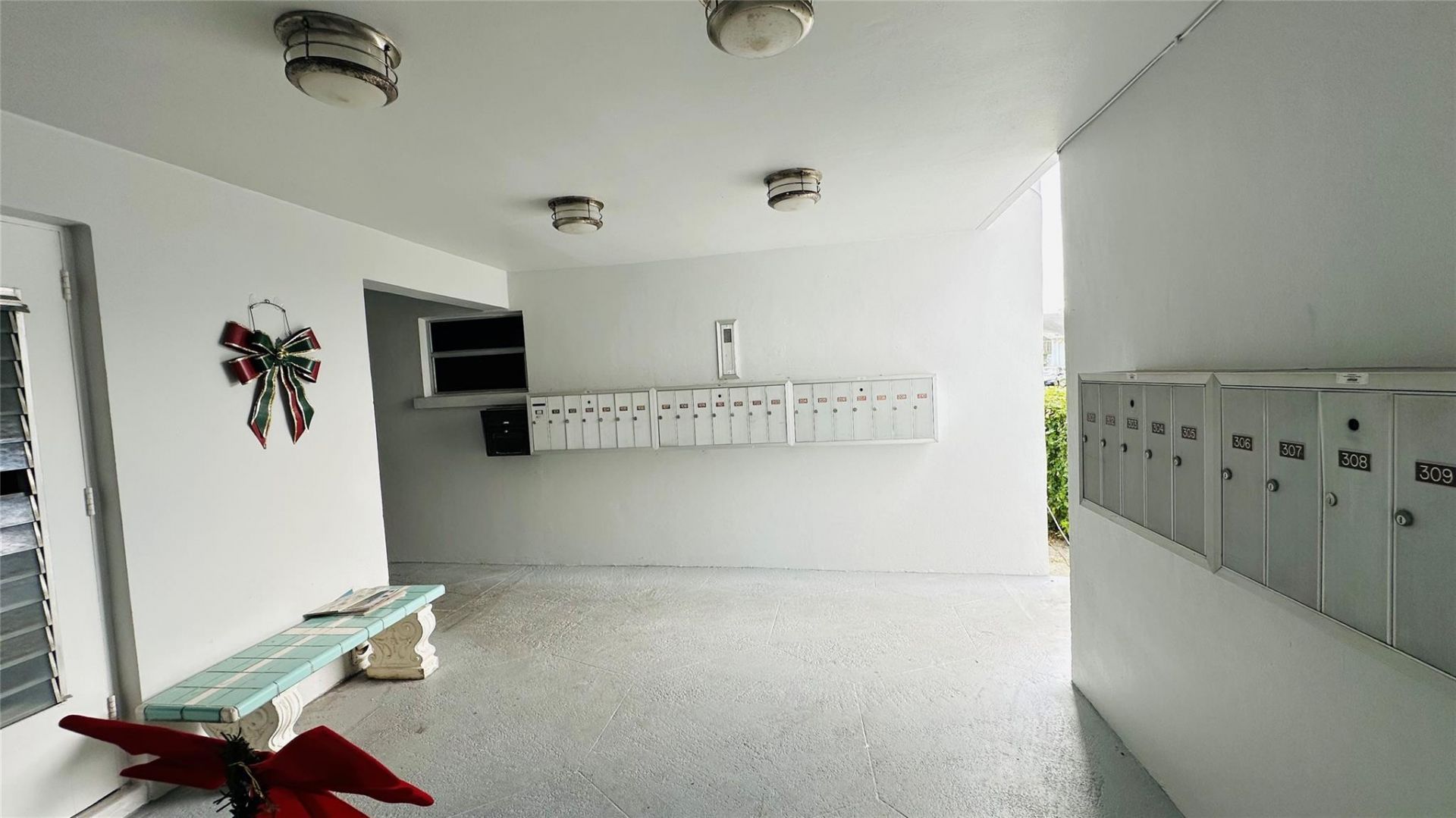 651 Pine Drive, Unit 204, Pompano Beach, FL 33060 Photo