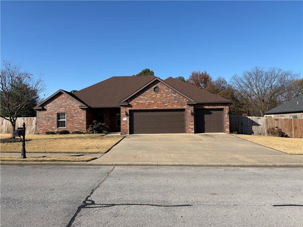 301 Baker Street, Pea Ridge, AR 72751 Main Photo