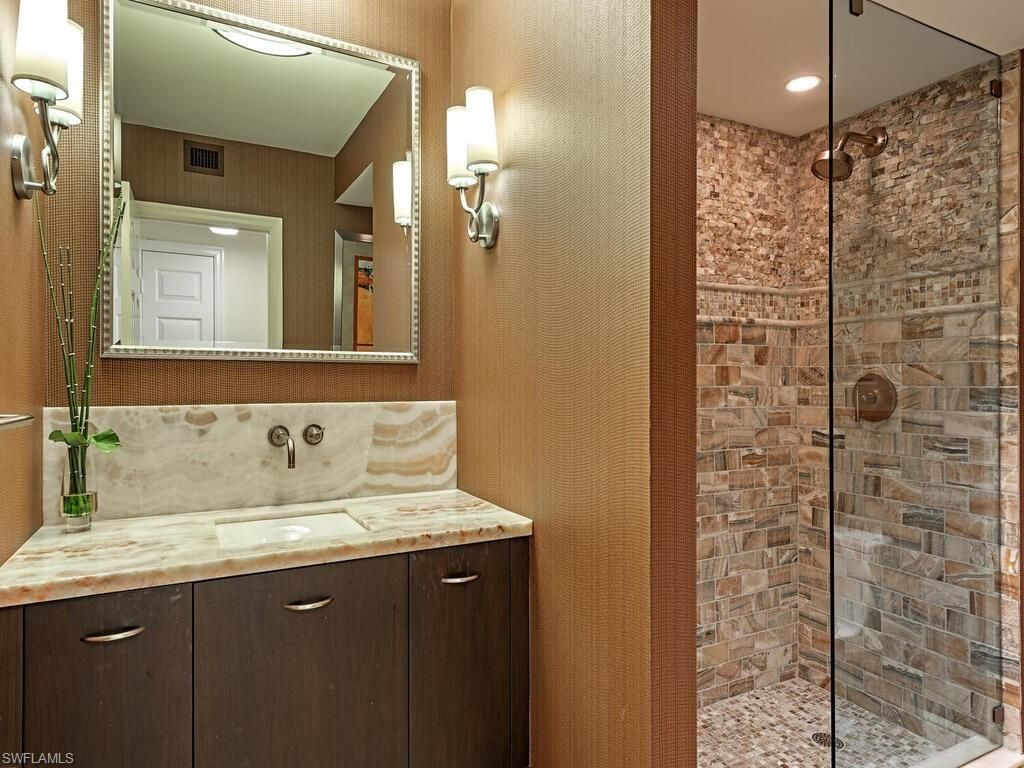 4051 Gulf Shore Blvd N, Unit 805, Naples, FL 34103 Photo