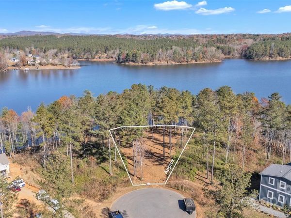 2242 Pikes Peak Ridge, Connelly Springs, NC 28612